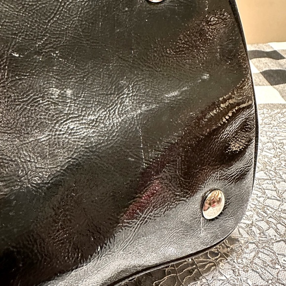 Coach ❤️Kiss Snap Patent Leather Mono Satchel - Picture 15 of 16